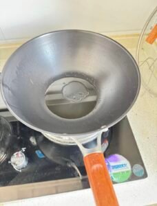 Zhongkang 4th Generation Refined Iron Wok photo review